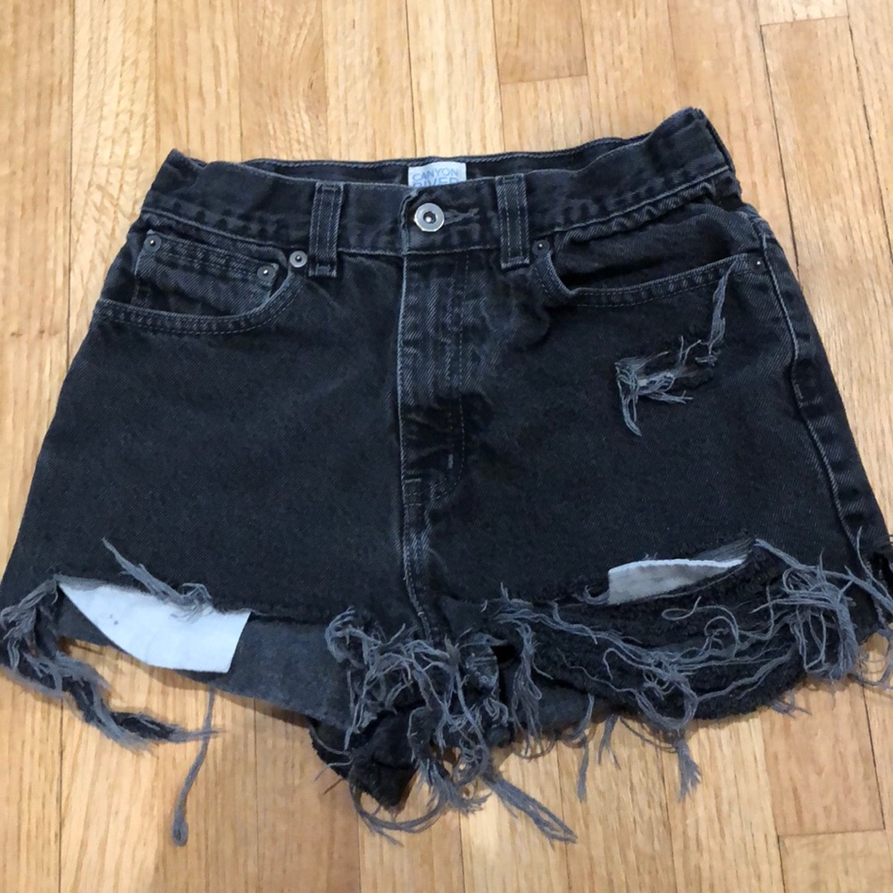 High waist Black distress denim shorts